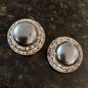 vintage clip-on earrings - gray/clear double diamantés